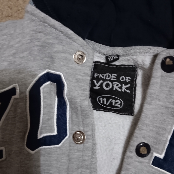 York England Letterman Varsity Hooded Bomber Youth Jacket (11/12) - Picture 5 of 5